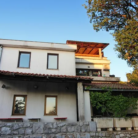 Apartment 2 Bedroom Stunning In Jakov Polje